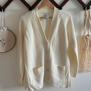chic Ivory Ribbed Button-Front Cardigan